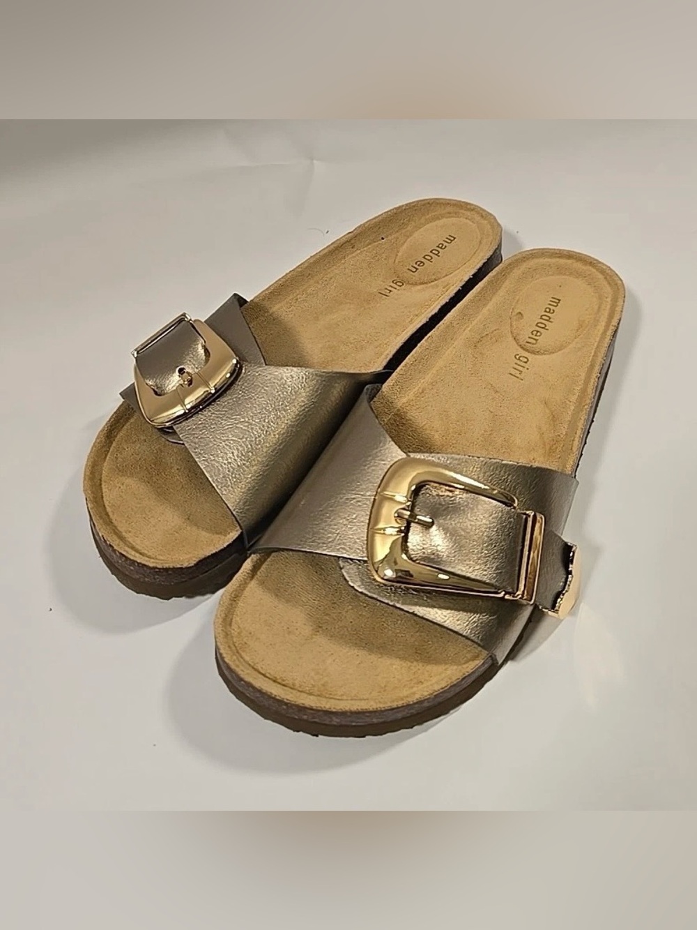 Madden Girl “Brookk” Taupe Pearlized Sandals - Size 5 - NWT
